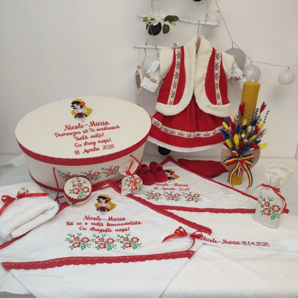 Trusou botez premium traditional Veronica cu cutie ovala lumanare fagure si costum popular